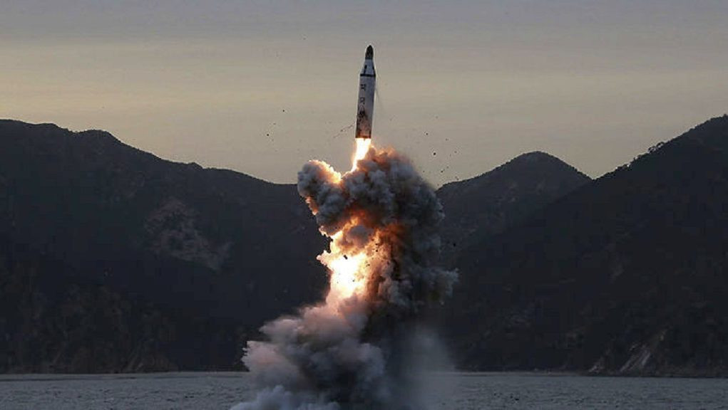 Β. Κορέα: Θα εγκαταλείψει τα πυρηνικά, αν το κάνουν πρώτες και οι ΗΠΑ