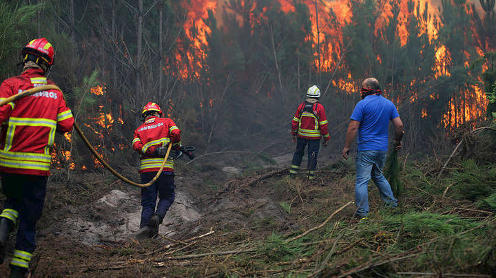 Τριήμερο εθνικό πένθος στην Πορτογαλία-Τουλάχιστον 36 οι νεκροί από τις πυρκαγιές