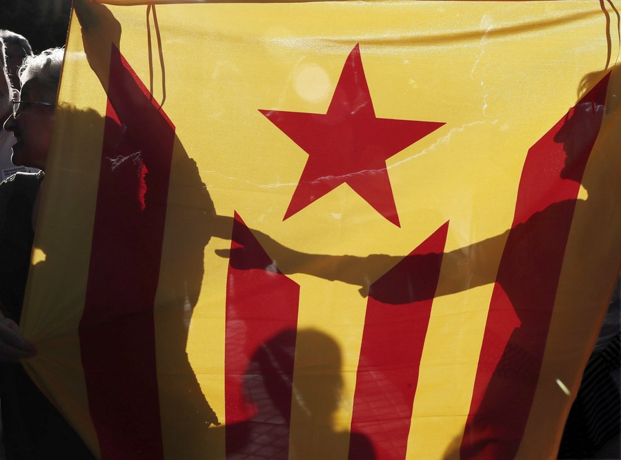Κινητοποιήσεις στην Καταλονία μετά τη σύλληψη δύο αυτονομιστών ηγετών