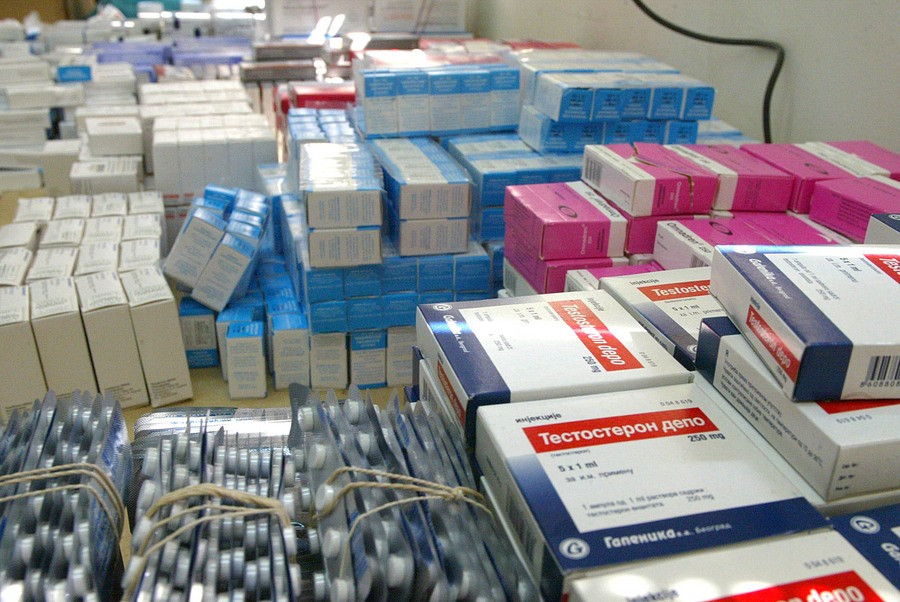 Πλαστά φάρμακα ακόμη και στα ράφια των φαρμακείων