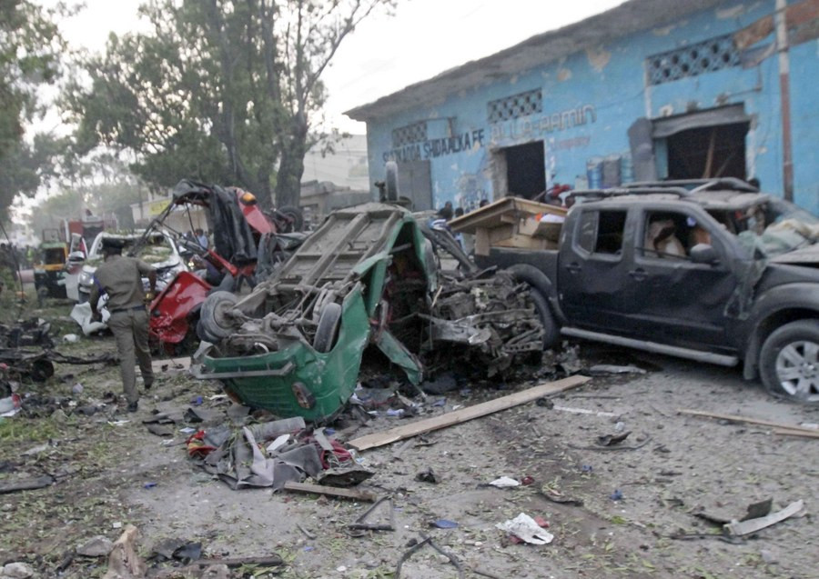 Στους 25 οι νεκροί από τη διπλή βομβιστική επίθεση στο Μογκαντίσου