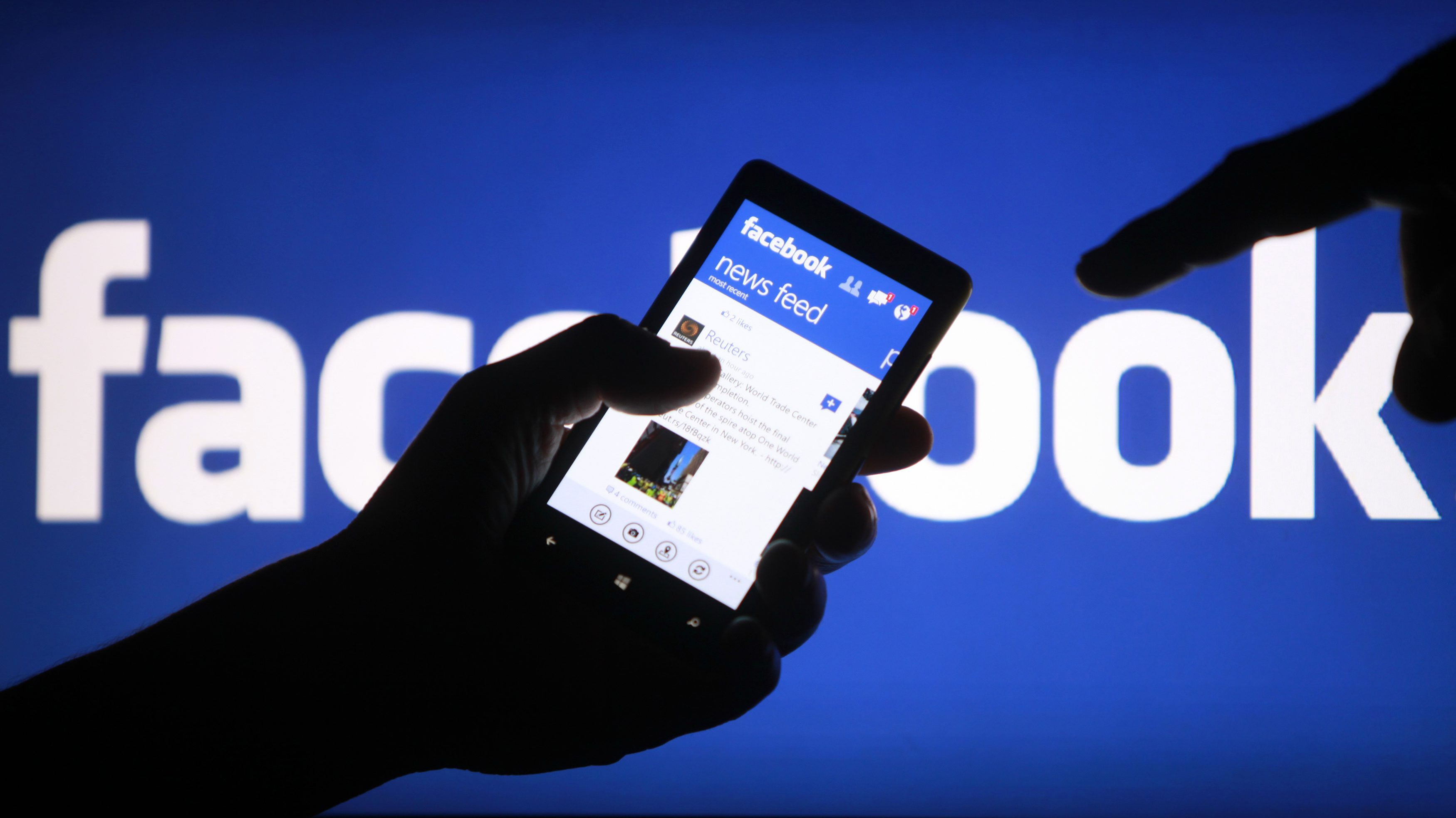Facebook: Προσοχή στα αιτήματα φιλίας προειδοποιεί η αστυνομία