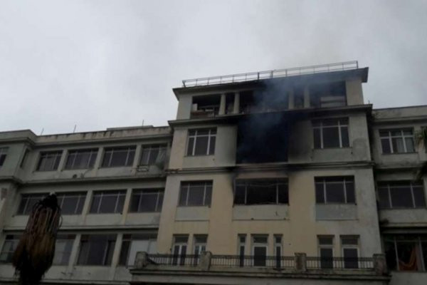 Μπέρδεψε τα νοσοκομεία η Πυροσβεστική… αλλά έσβησε την φωτιά