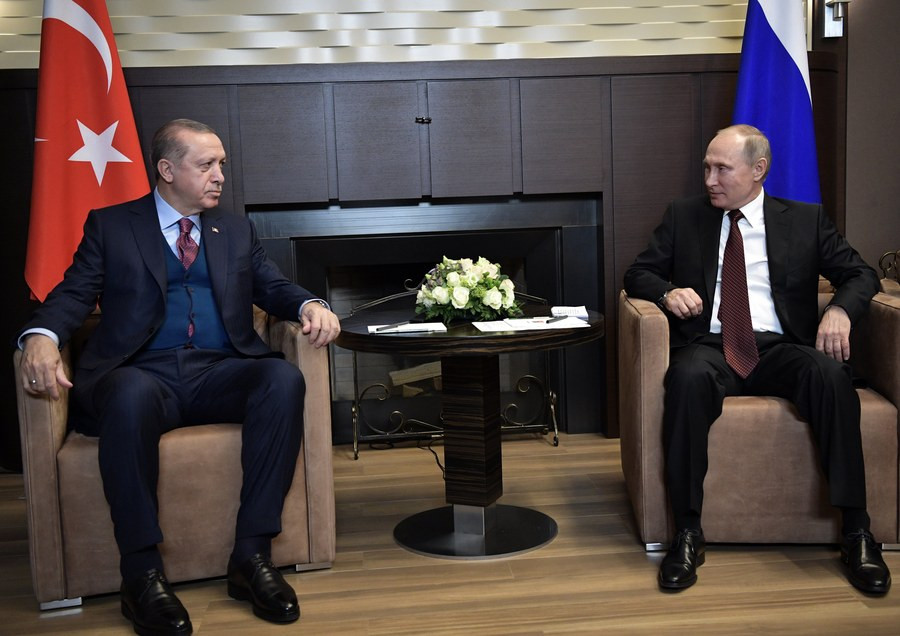 Πούτιν και Ερντογάν συζήτησαν από τις ντομάτες έως τους S-400