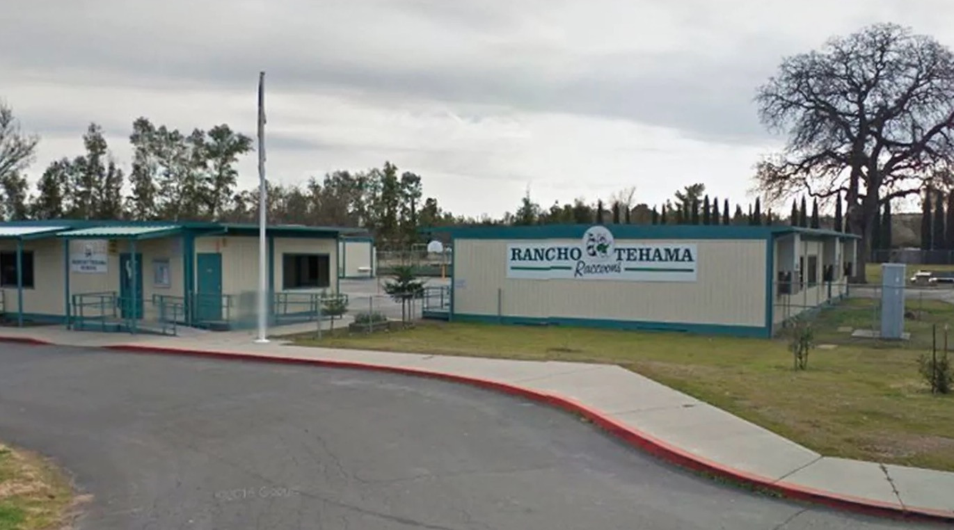 Πέντε νεκροί σε πυροβολισμούς σε σχολείο στην Καλιφόρνια