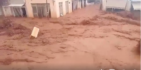 Aπίστευτο βίντεο από την πλημμύρα