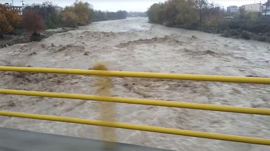 Κάτω από τόνους λάσπης ο αρχαιολογικός χώρος στο Δίον Πιερίας – Σοβαρά προβλήματα στην περιφέρεια