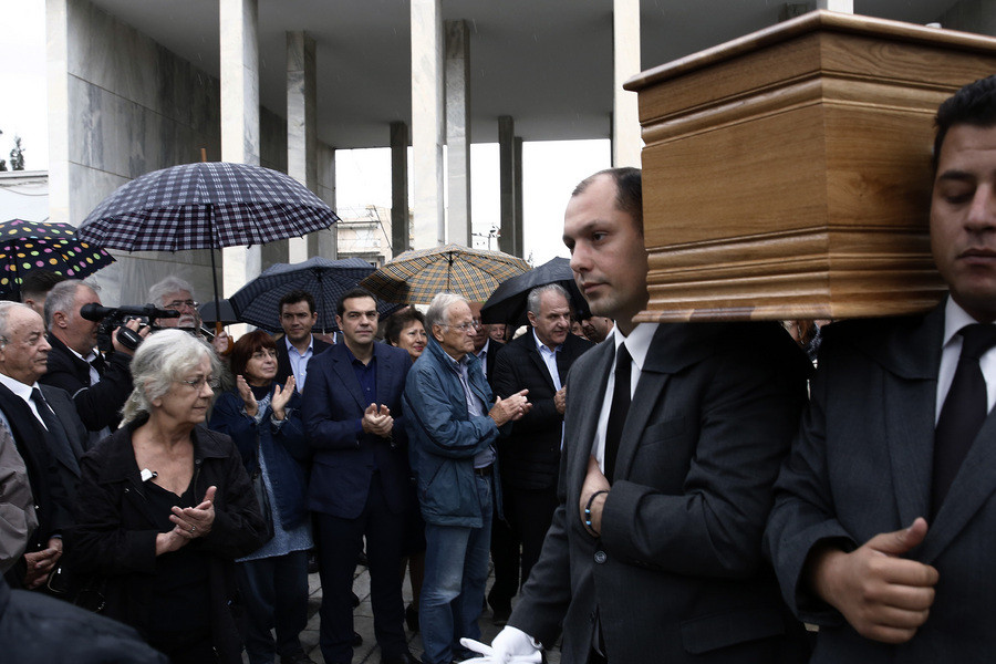 Τελευταίο «αντίο» στον Κ. Βεργόπουλο παρόντος του πρωθυπουργού