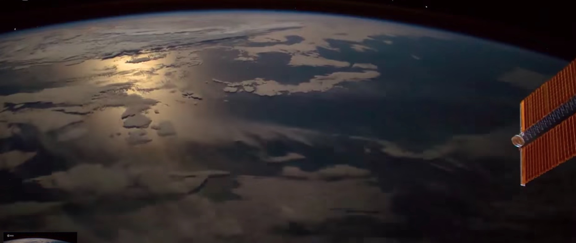 Αστροναύτης βιντεοσκοπεί μετεωρίτη την ώρα που εισέρχεται στην γήινη ατμόσφαιρα