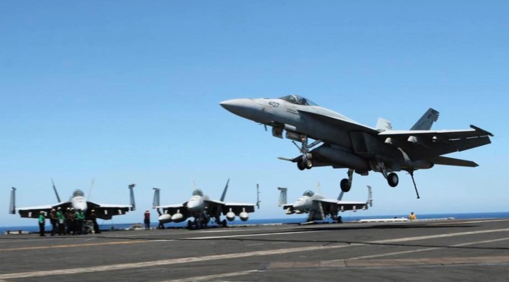 Αμερικανικό στρατιωτικό αεροσκάφος κατέπεσε ανοικτά της Ιαπωνίας