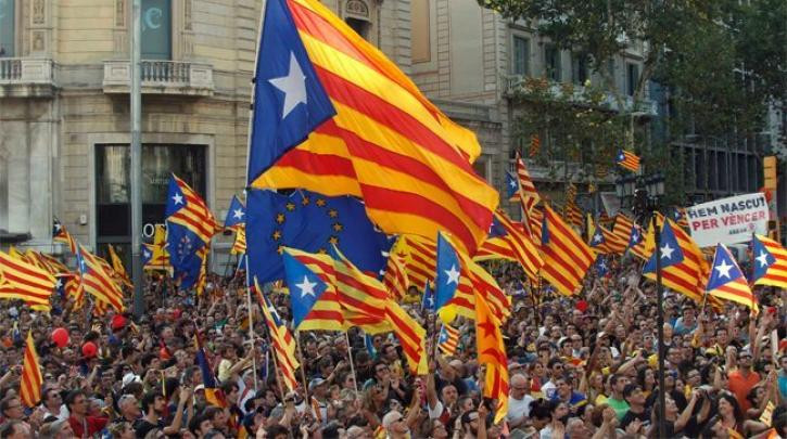 Μεγάλη συγκέντρωση υπέρ της ανεξαρτησίας της Καταλονίας στις Βρυξέλλες