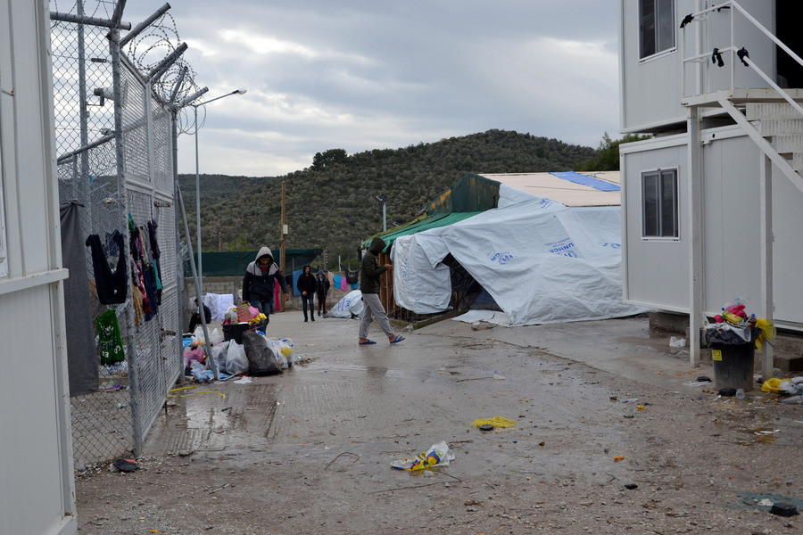 Κομισιόν για προσφυγικό: Ανησυχητική η κατάσταση στα ελληνικά νησιά