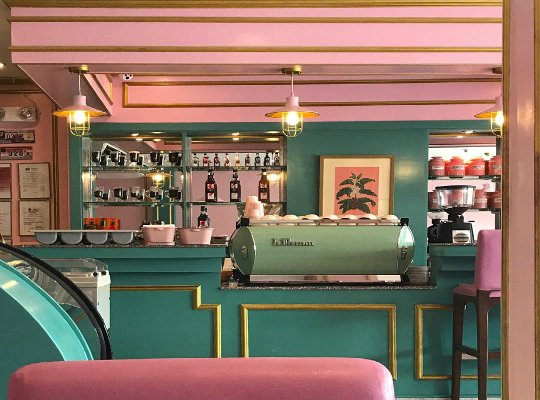 Ένα καφέ βγαλμένο από ταινία του Γουές Άντερσον [ΦΩΤΟ]