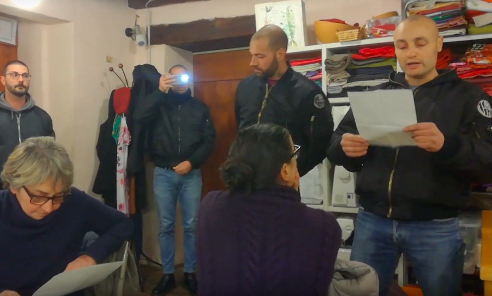 Στήριξη από τη Λέγκα του Βορρά σε φασίστες που εισέβαλαν σε οργάνωση που βοηθά πρόσφυγες