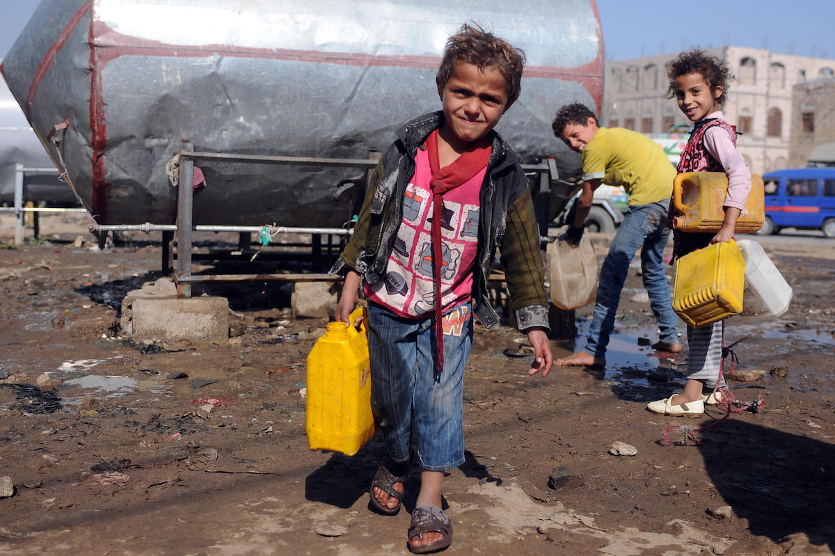 Υεμένη: 7 εκατομμύρια άνθρωποι κινδυνεύουν από λιμό ενώ η Σ. Αραβία συνεχίζει τον αποκλεισμό