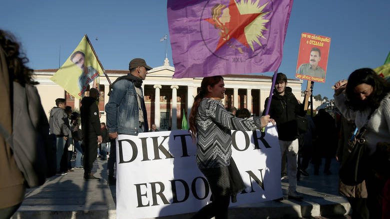 Πορεία Κούρδων κατά Ερντογάν στην Αθήνα