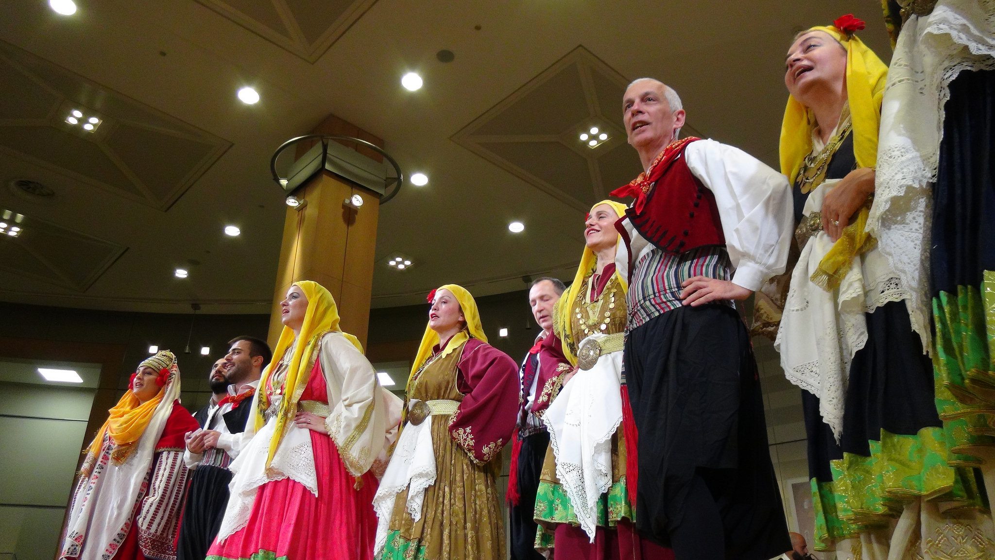 Το Ευρωπαϊκό Κοινοβούλιο ντύθηκε στα γιορτινά του σε μια ελληνική βραδιά