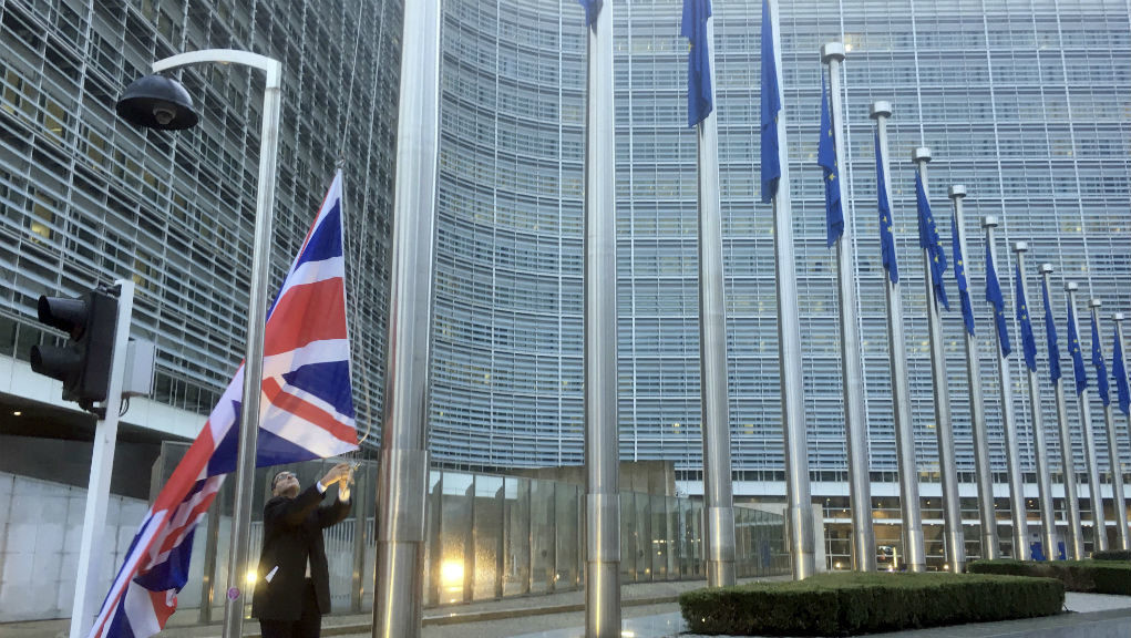 «Λευκός καπνός» στις Βρυξέλλες για το Brexit