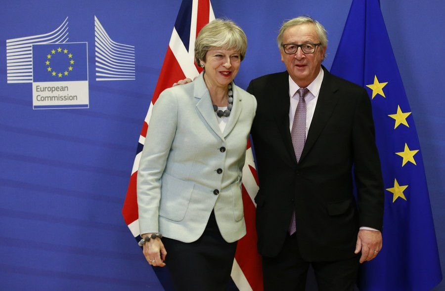Τι περιλαμβάνει η συμφωνία Κομισιόν-Λονδίνου για το Brexit