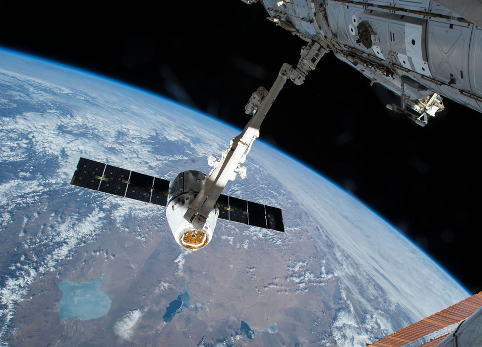 Το Dragon της SpaceX «έδεσε» για δεύτερη φορά στον Διεθνή Διαστημικό Σταθμό