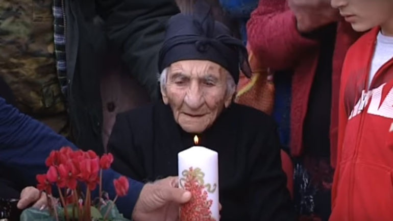 Κύπρος: Μια γιαγιά 103 ετών με 47 τρισέγγονα!
