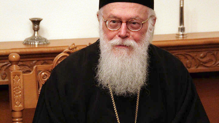 Aλβανική ιθαγένεια στον Αρχιεπίσκοπο Αναστάσιο
