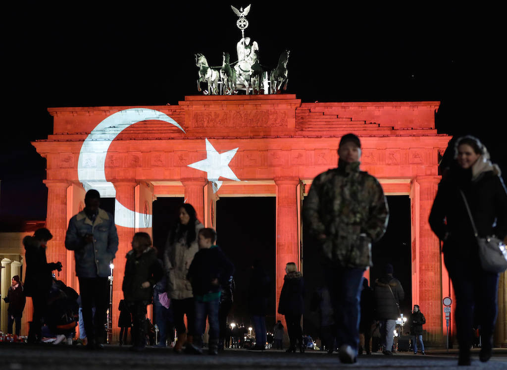 Γερμανία: Επιβεβαιώνονται οι πληροφορίες για συμβόλαια θανάτου κατά Τούρκων αντιφρονούντων