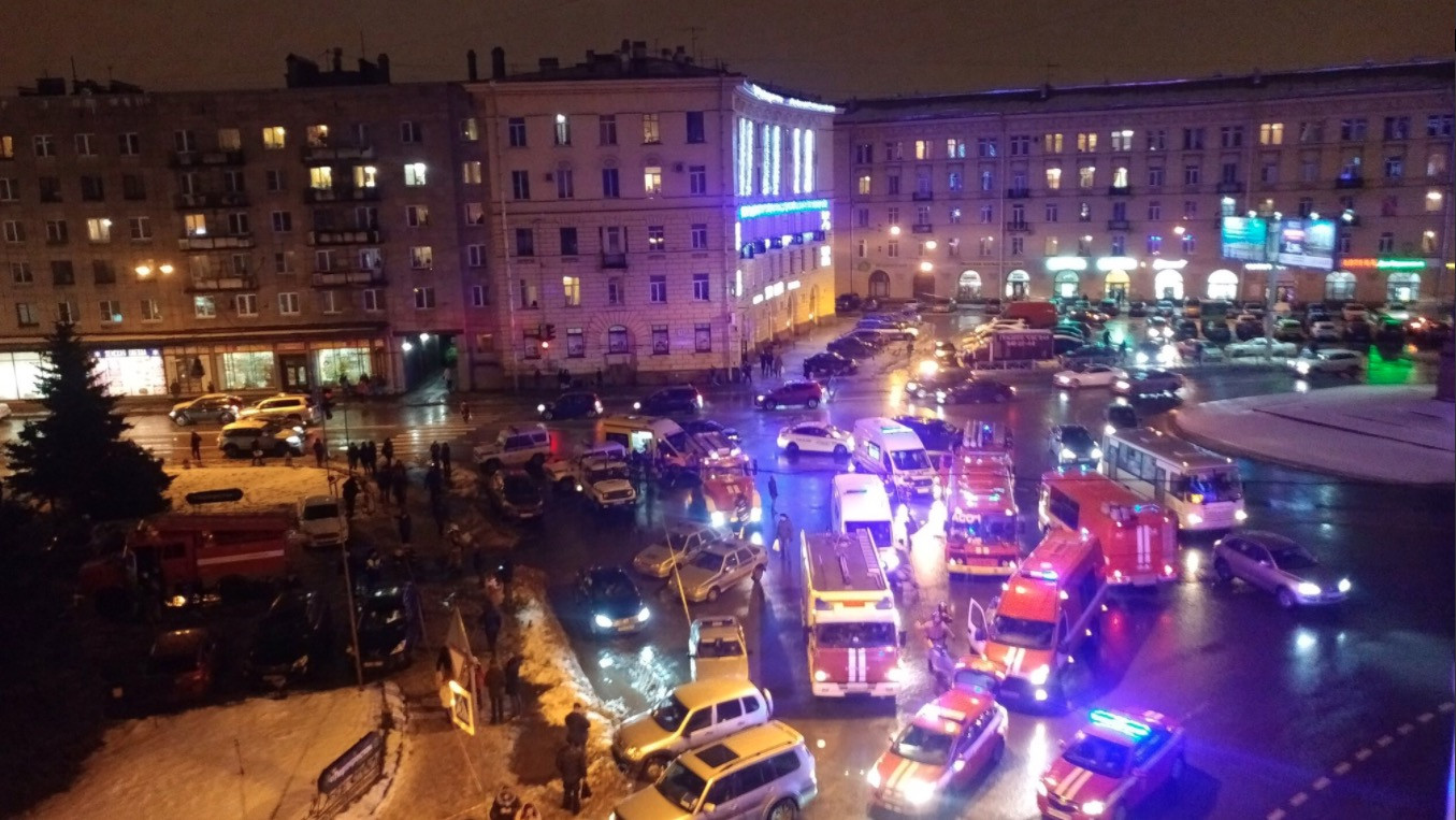 Ρωσία: Τουλάχιστον 10 τραυματίες από έκρηξη στην Αγία Πετρούπολη [ΒΙΝΤΕΟ]