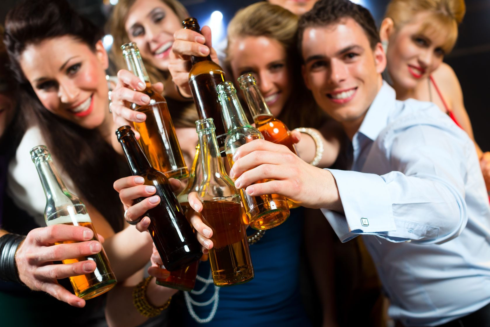 Το αλκοόλ μπορεί να κάνει μόνιμη γενετική βλάβη αυξάνοντας τον κίνδυνο καρκίνου