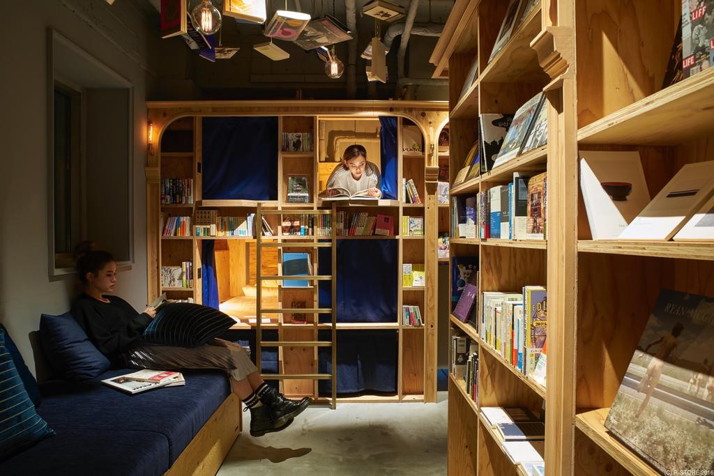 Ένα hostel για βιβλιοφάγους στην Ιαπωνία [ΦΩΤΟ+ΒΙΝΤΕΟ]