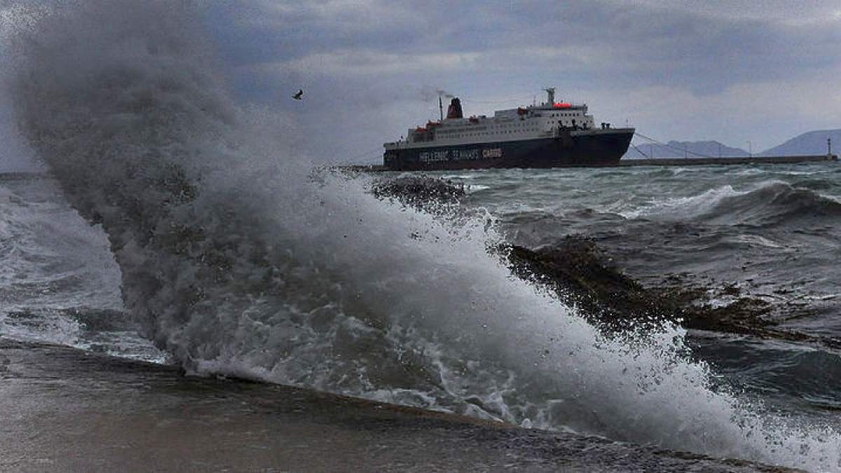 Προβλήματα σε ακτοπλοϊκά δρομολόγια λόγω ανέμων