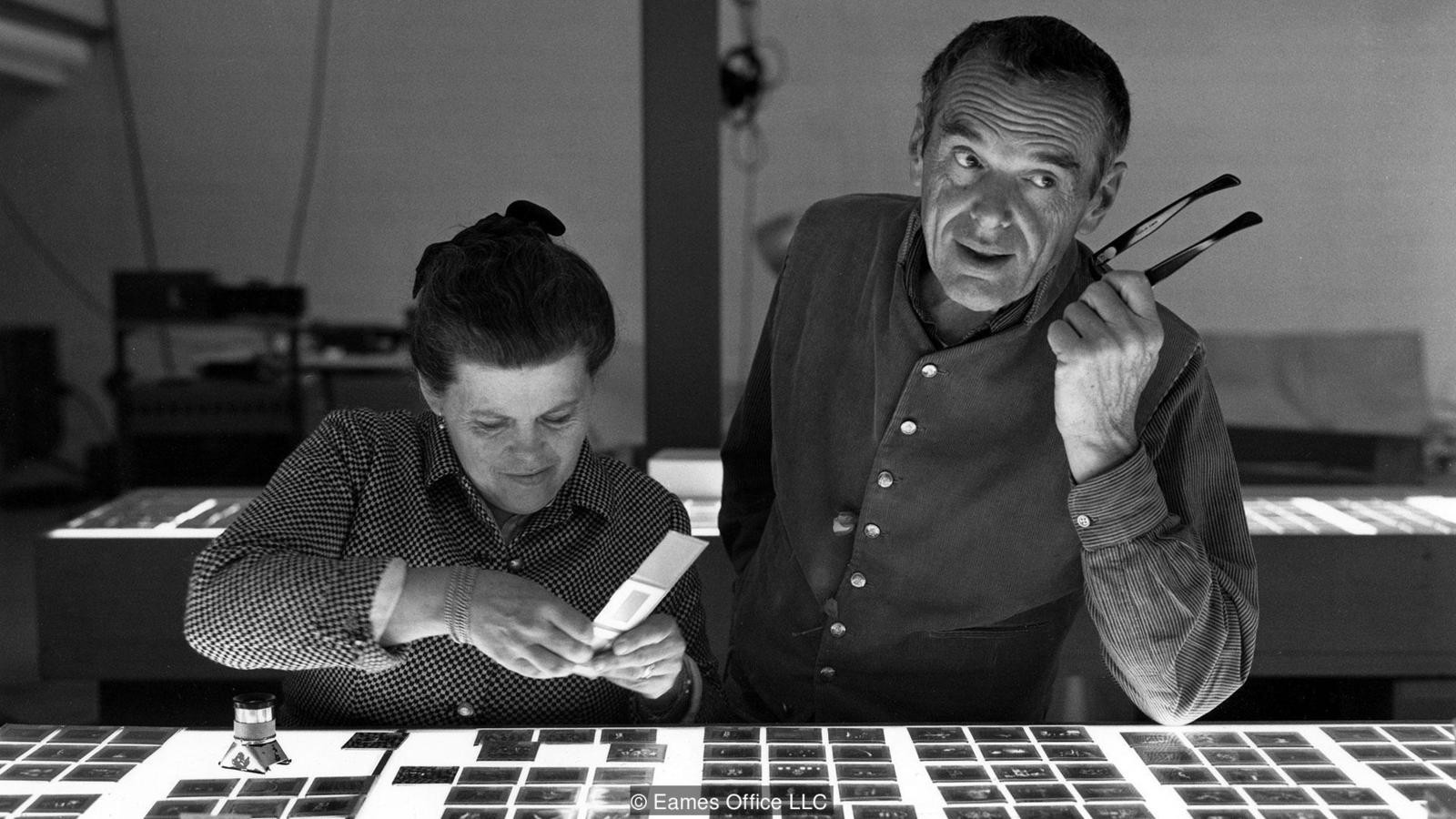 Charles και Ray Eames: Οι μάγοι του του design που έβαλαν τον μοντερνισμό σε όλα τα σπίτια