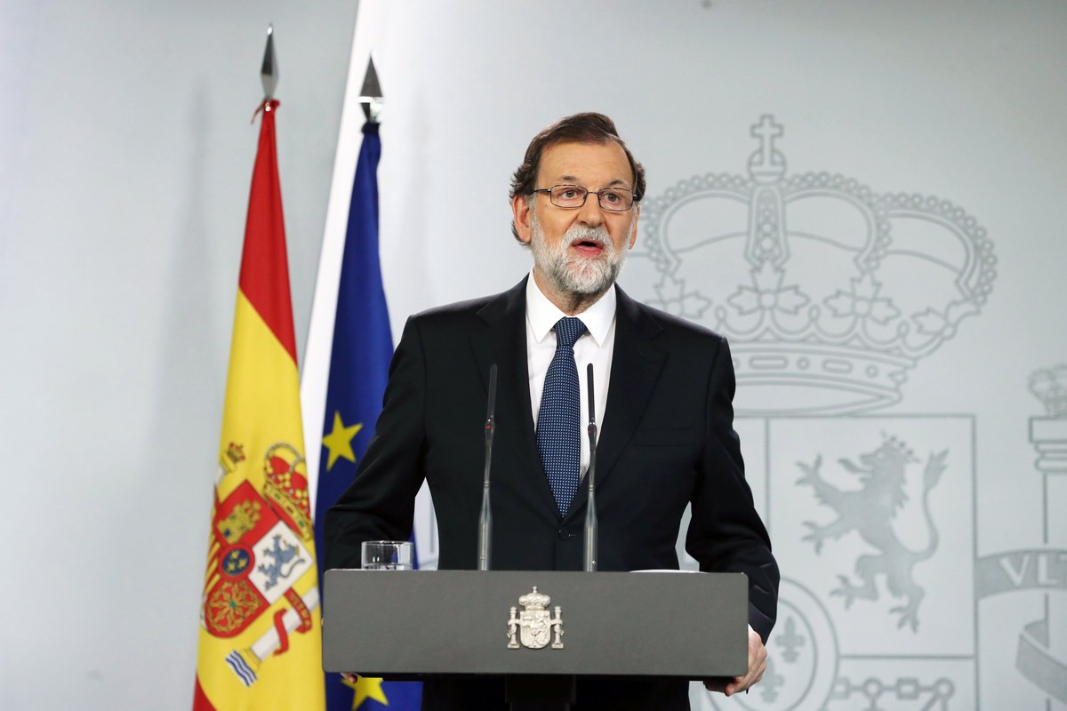 Ραχόι: Η Καταλονία θα παραμείνει υπό κηδεμονία, αν επανεκλεγεί ο Πουτζδεμόν