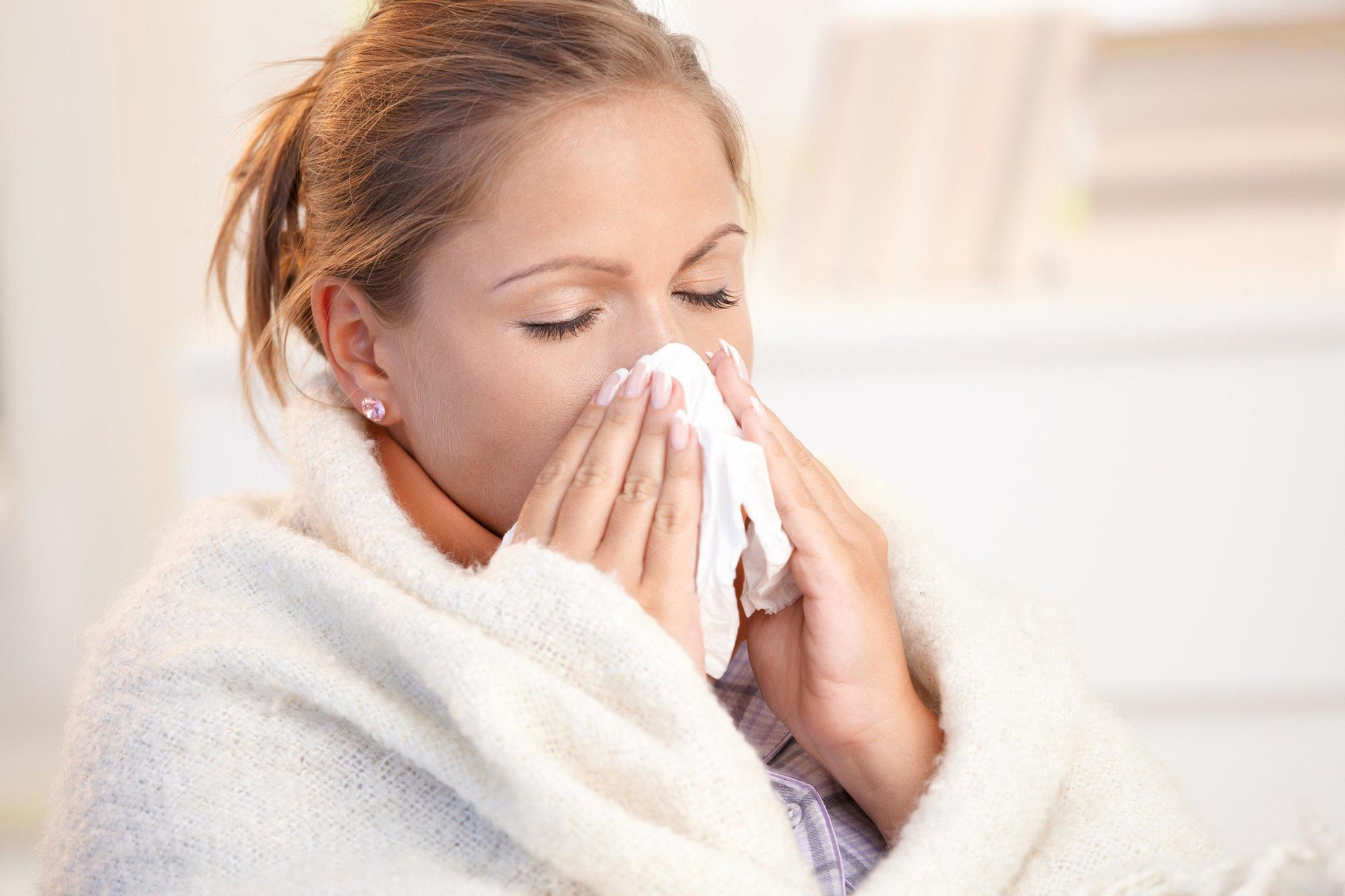 Η γρίπη μπορεί να μεταδοθεί μόνο με την αναπνοή, χωρίς καν βήχα ή φτάρνισμα
