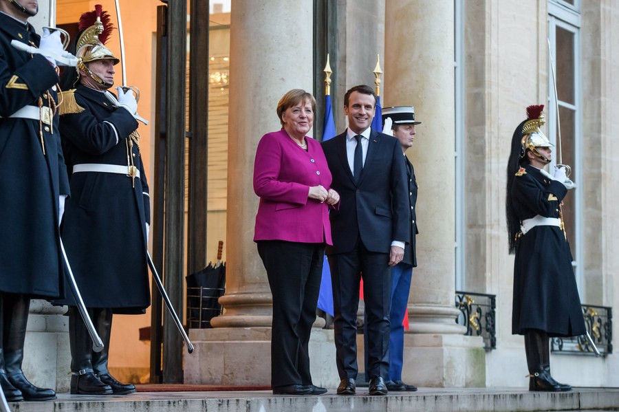 Συνάντηση Μέρκελ – Μακρόν: Η Γαλλία έχει ‘ανάγκη’ τη Γερμανία για τη μεταρρύθμιση της Ευρώπης