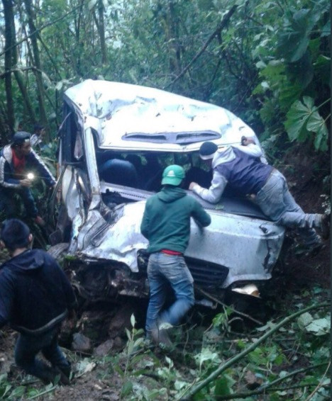 Γουατεμάλα: Τουλάχιστον 8 νεκροί από πτώση λεωφορείου σε ρεματιά