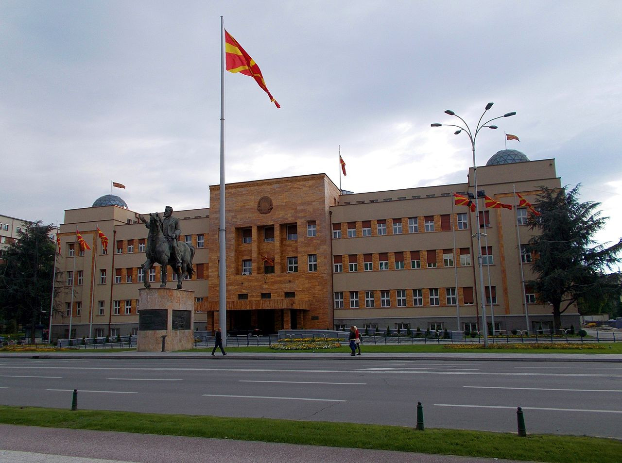 Πυρά κατά Ζάεφ από την αντιπολίτευση στη ΠΓΔΜ