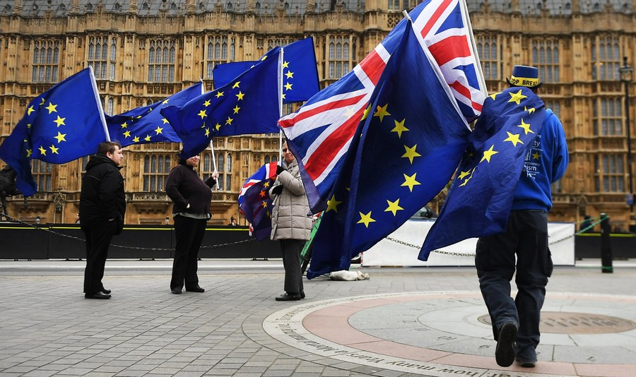 Συμφωνία ΕΕ – Βρετανίας για τη μεταβατική περίοδο του Brexit
