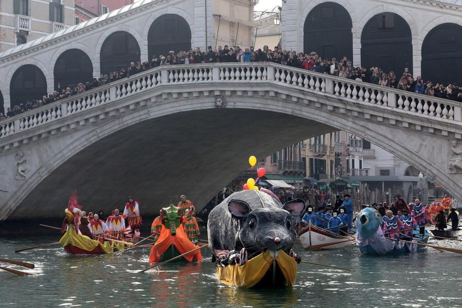 Το Καρναβάλι της Βενετίας… έβαλε «πόρτα»