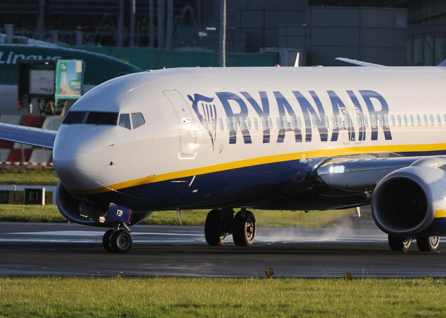 Ryanair: «Αστεία» τα αιτήματα για αυξήσεις μισθών