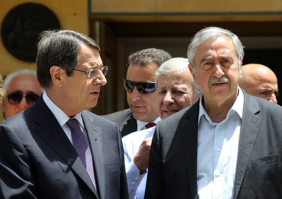 Κυπριακό: «Δεν θα διορίσω διαπραγματευτή», λέει ο Ακιντζί – Συνάντηση θα επιδιώξει ο Αναστασιάδης