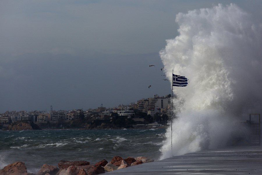 Χιόνια και καταιγίδες από το Σάββατο