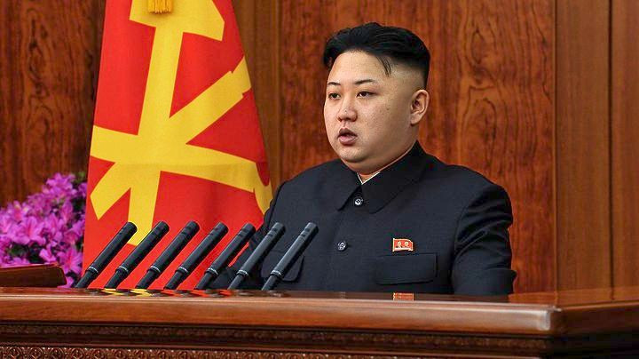 Ο Κιμ Γιονγκ Ουν προσκάλεσε στη Βόρεια Κορέα τον νοτιοκορεάτη πρόεδρο Μουν