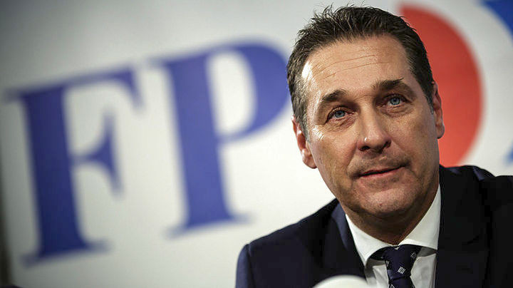Αυστριακός αντικαγκελάριος: Το Κόσοβο είναι αναμφισβήτητα τμήμα της Σερβίας