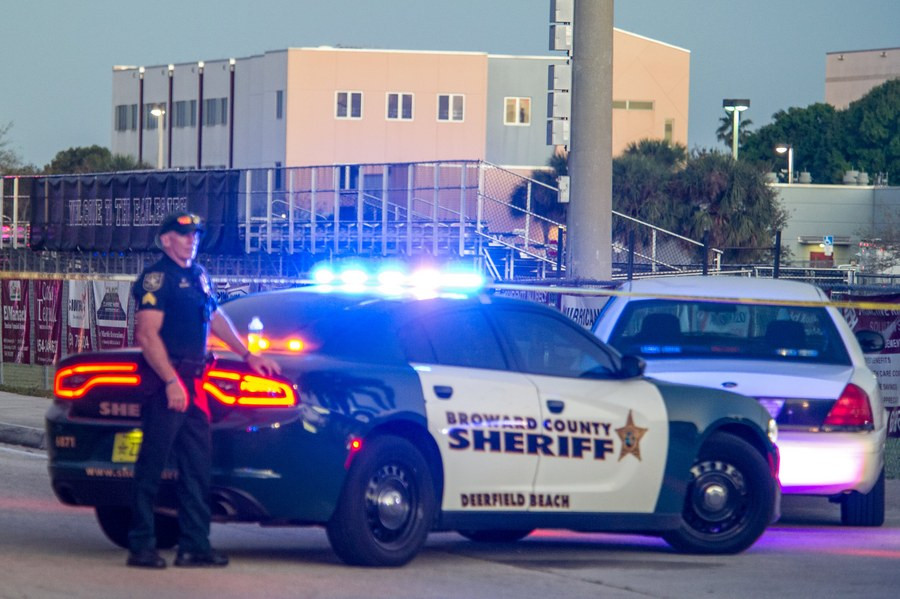 Τουλάχιστον 17 νεκροί από την επίθεση ενόπλου σε λύκειο στη Φλόριντα – Πρώην μαθητής ο δράστης