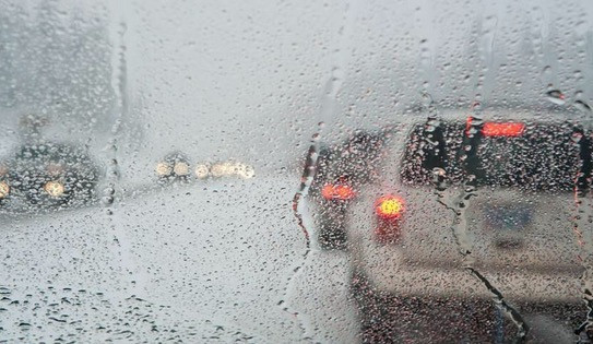 Η βροχή έφερε μποτιλιάρισμα – Ποιοι δρόμοι έχουν πρόβλημα