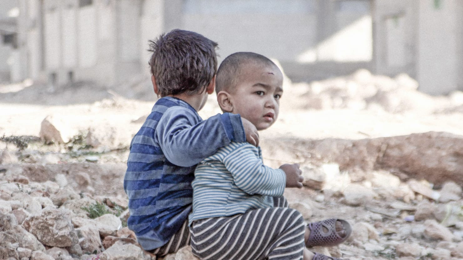 Τουλάχιστον 357 εκατομμύρια παιδιά ζουν σε εμπόλεμες ζώνες