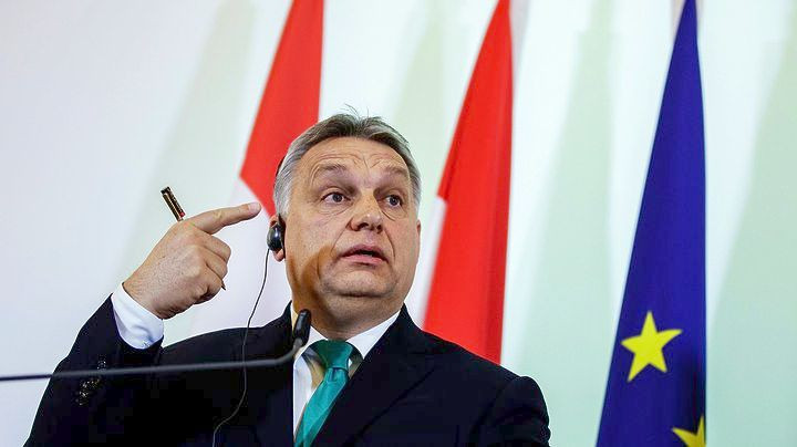 Η διακυβέρνηση του Βικτόρ Ορμπάν κάνει και τους Ούγγρους να γελούν