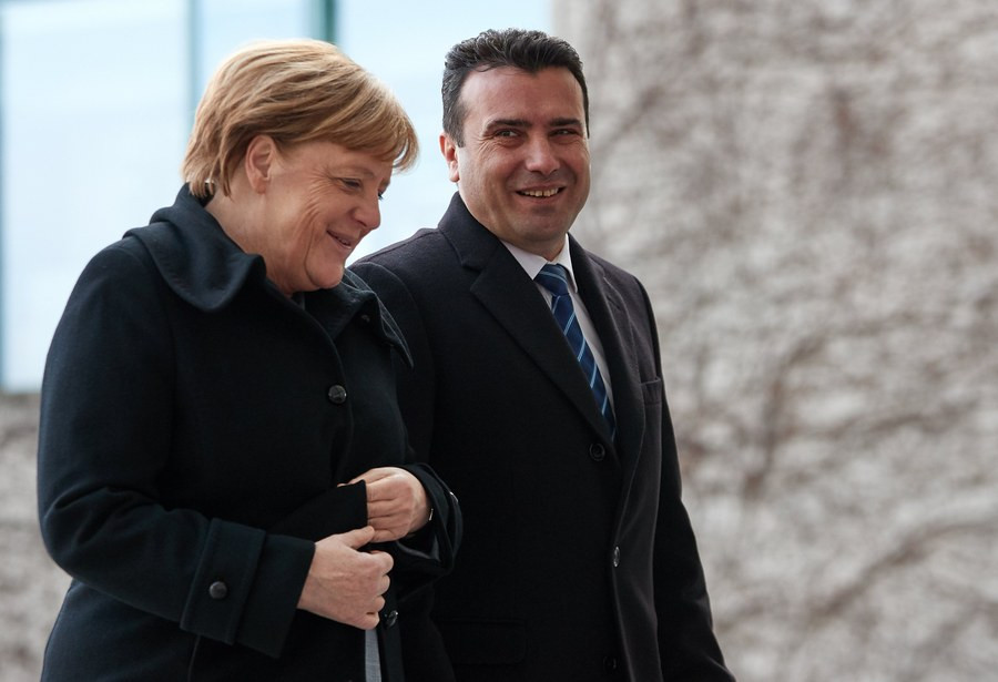 Μέρκελ μετά τη συνάντηση με Ζάεφ: «Ελλάδα και Μακεδονία ποτέ δεν ήταν τόσο κοντά σε λύση»