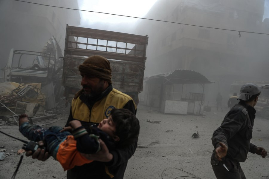 Συνεχίζεται η σφαγή στη Γούτα της Συρίας παρά το ψήφισμα για εκεχειρία
